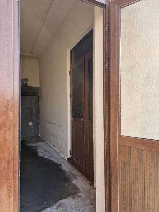 Срочно сдается дом,4 комнаты,8 соток.Сергели авторынок.