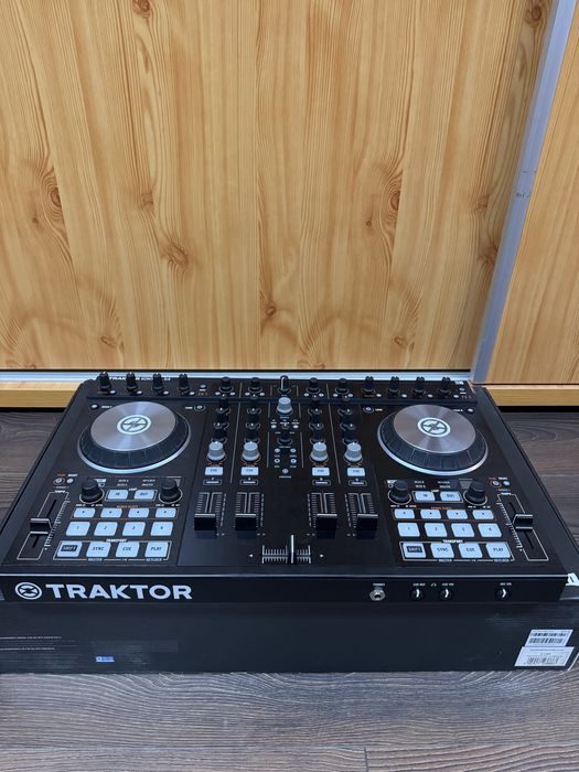 Placa Dj Traktor Kontrol S4 mk2
