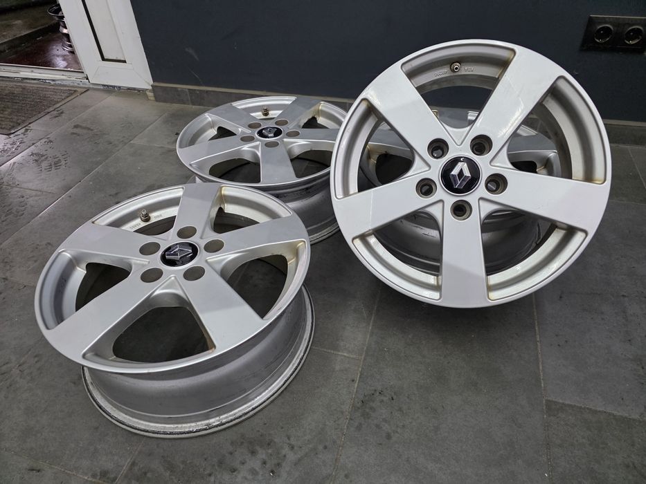 Джанти 16 - Renault