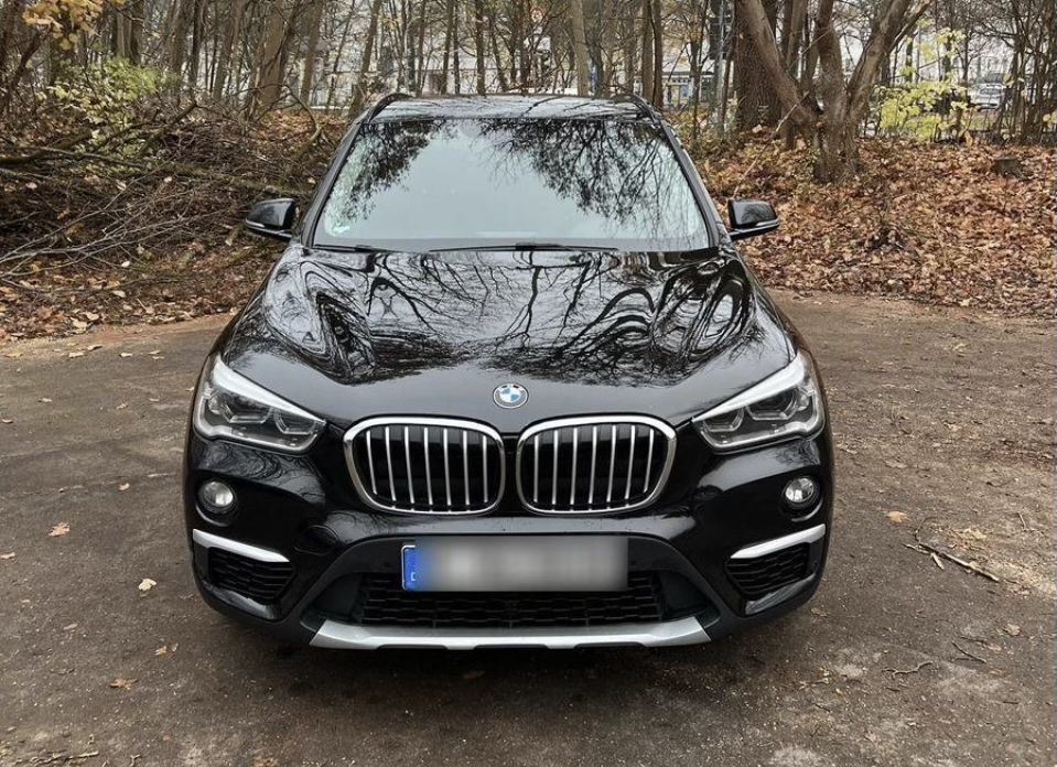 BMW X1 xDrive 190Cp  xLine Bi-Xenon/Automata/Camera/Head up/Navi MARE
