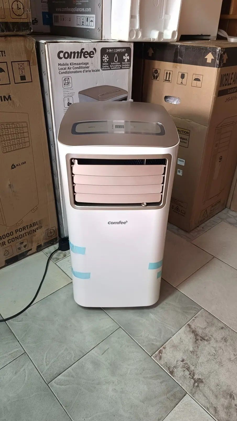 Мобилен климатик Midea-Comfee WIFI нов