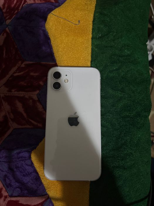 iPhone 12 128гб 86аккум дисплей не работает обмен есть