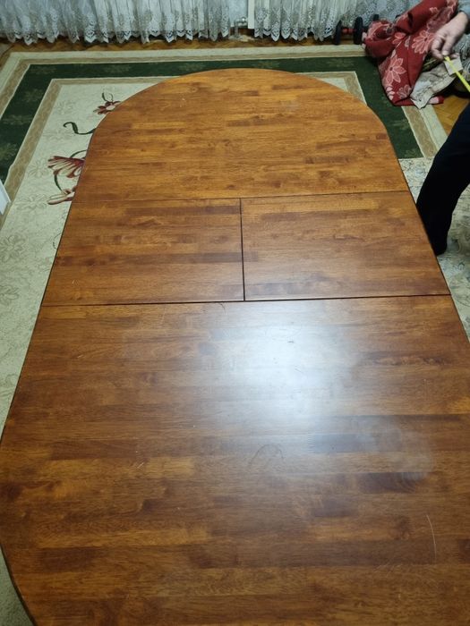 Стол из настоящего дерева