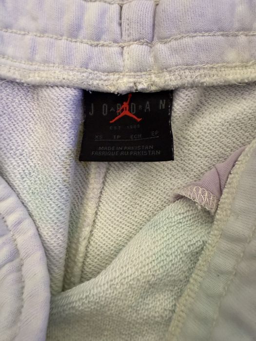 Compleu Jordan Hanorac si Pantalon Scurt