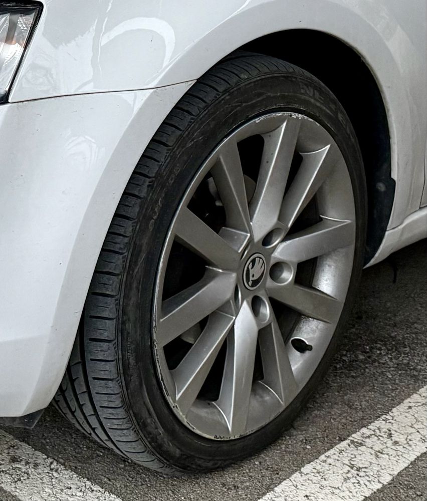 Nexen N Fera 215 / 45 R18 Летни гуми на два сезона