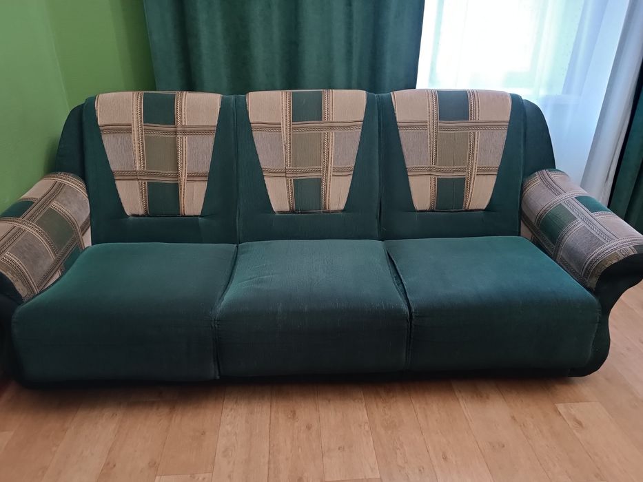Продам диван хороший состояние