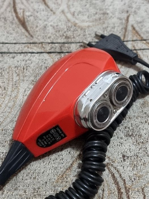 Shaver cu fir, retro, funcțional