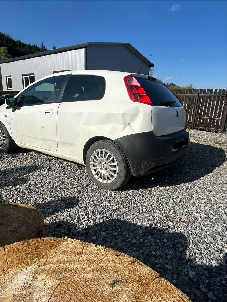 Dezmembrez Fiat Punto 2008 Hatchback 1.3 MultiJet