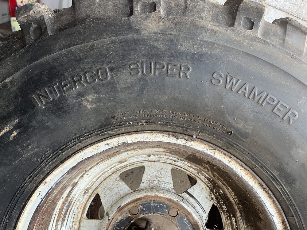 Джанти с гуми super swamper 36/12.5/15