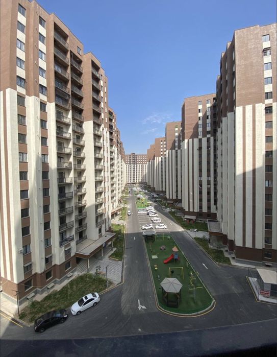 O’rekzor bozor 2 xona srochni sotiladi