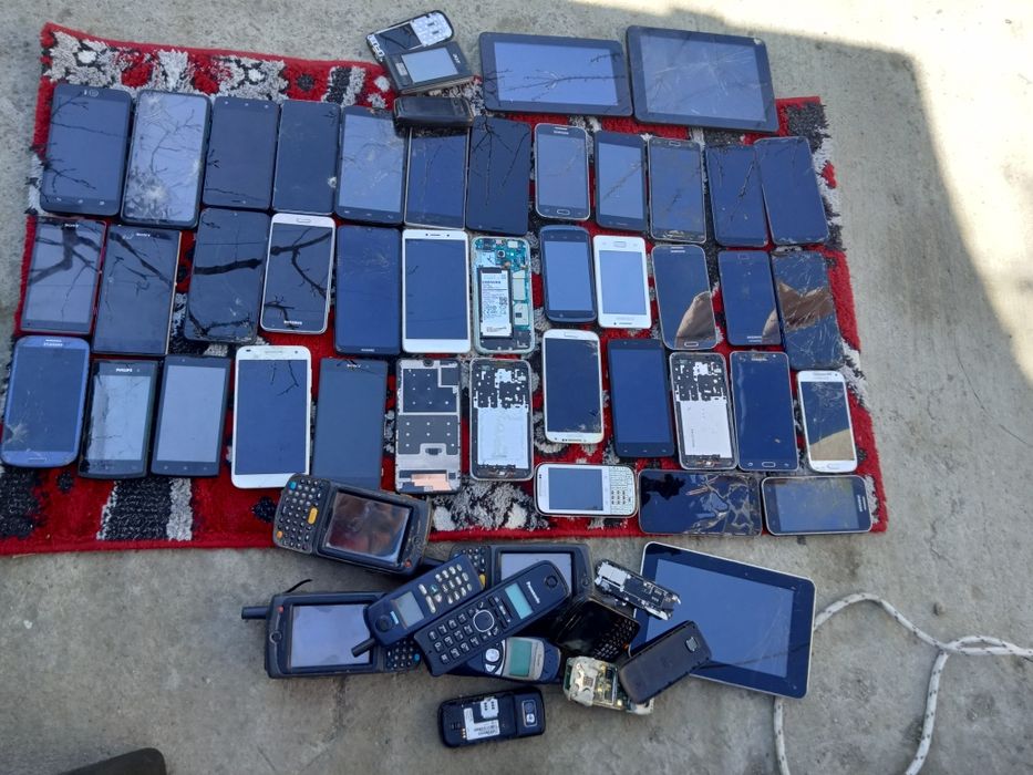 Vind telefoane reciclare