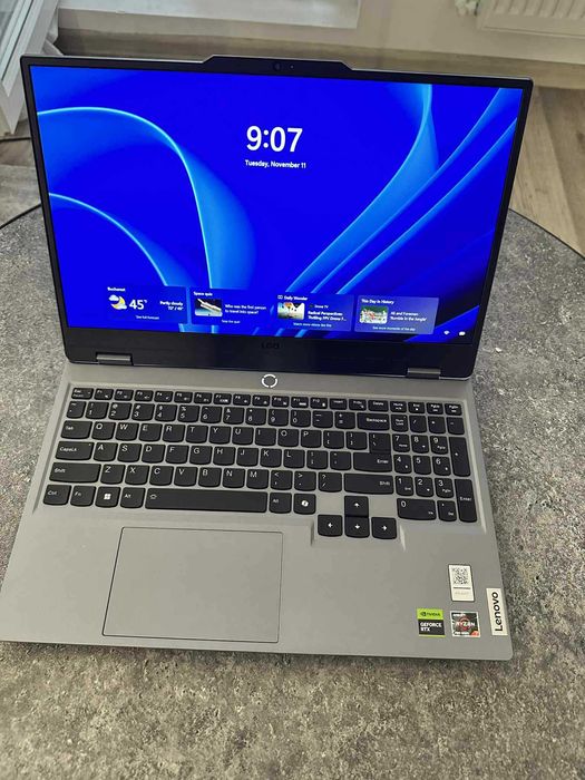 Laptop Gaming Lenovo LOQ 15ARP9 | Ryzen 7 | RTX 4060 24GB DDR5 1TB SSD