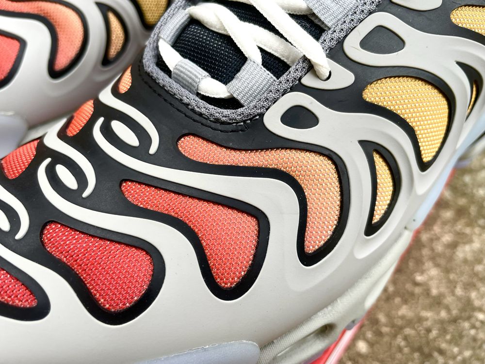 NIKE Air Max Tn Plus Drift