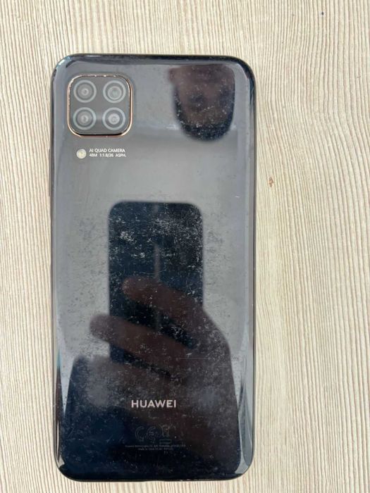 Huawei p 40 lite Телефон