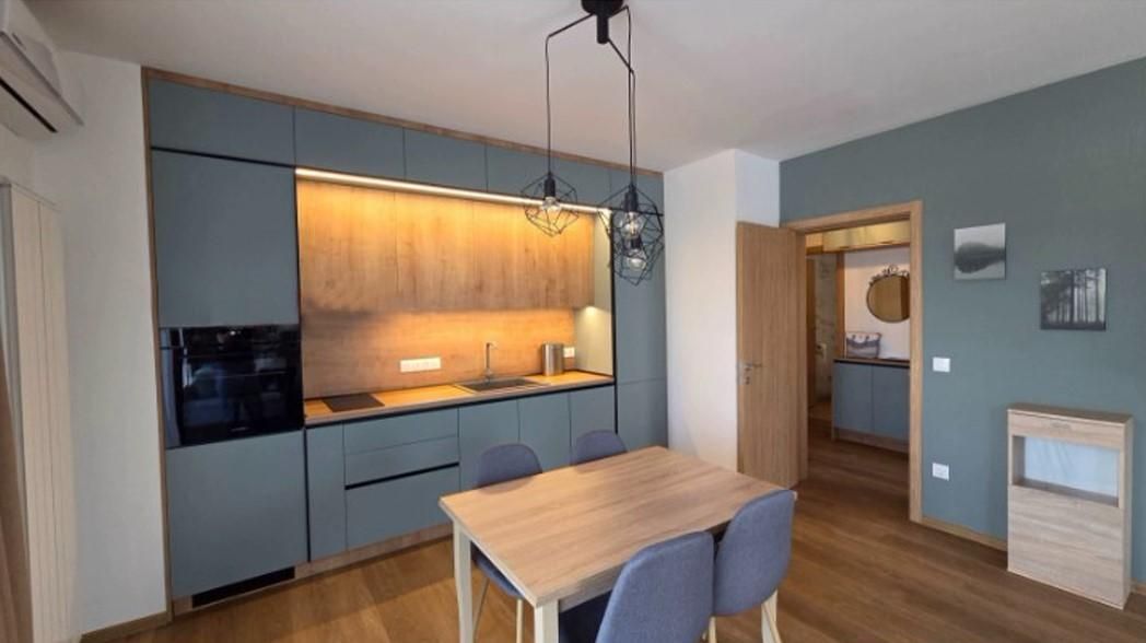Дава се под наем Двустаен апартамент в София, Бъкстон - 70 кв.м за 749 € - Снимка #2