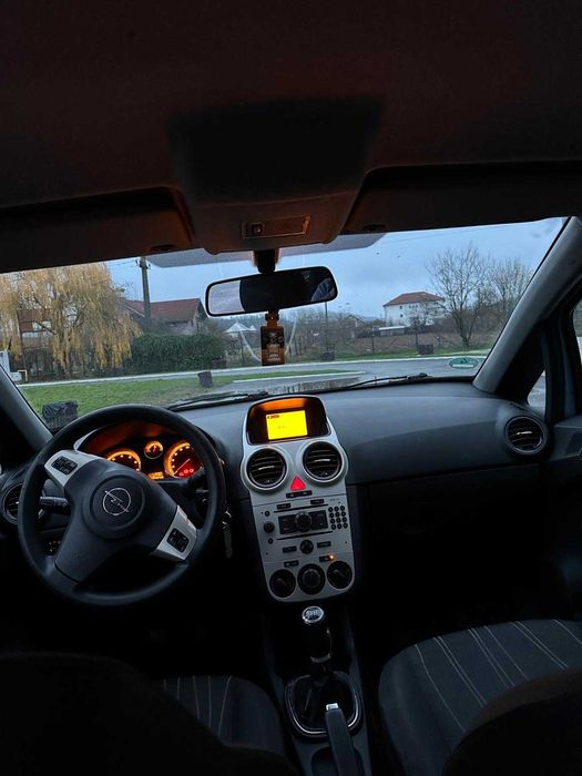 Opel Corsa D 2008 1.2