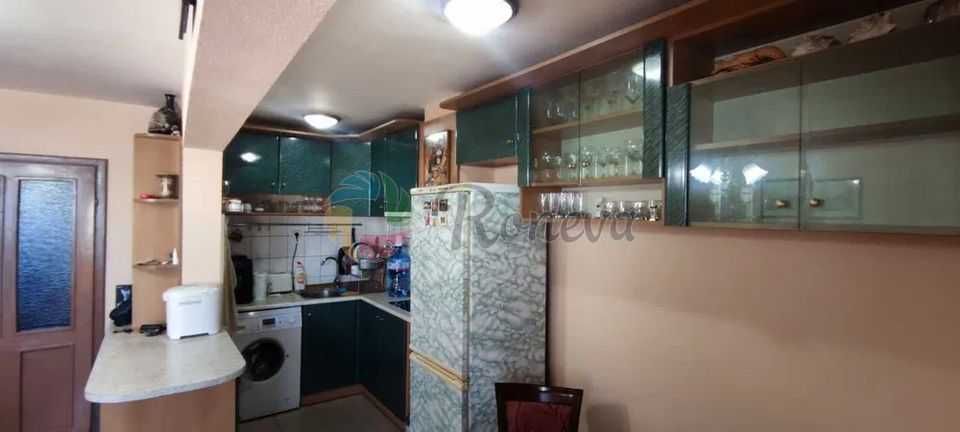 Двустаен 70 м2 обзаведен