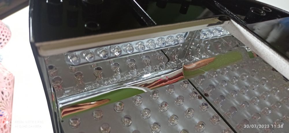 Продавам лампа за маникюри.