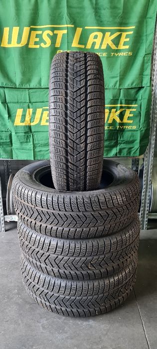 Set 4 anvelope Pirelli Scorpion 235 65 R 17  MO echip fabrica Mercedes