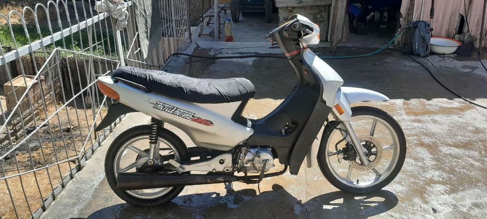 Продам скутер находу