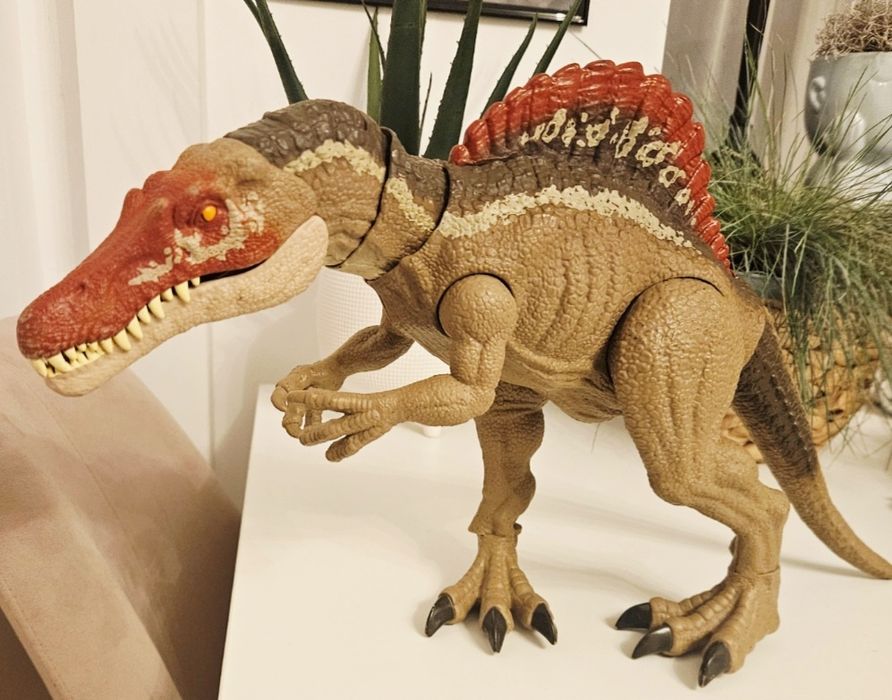 Jurassic World Spinosaurus