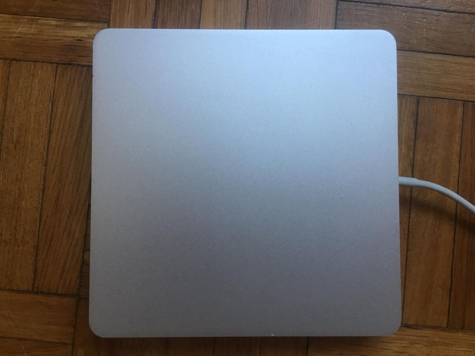 Tastatura iMac si DvD 230ron tranaport gratis