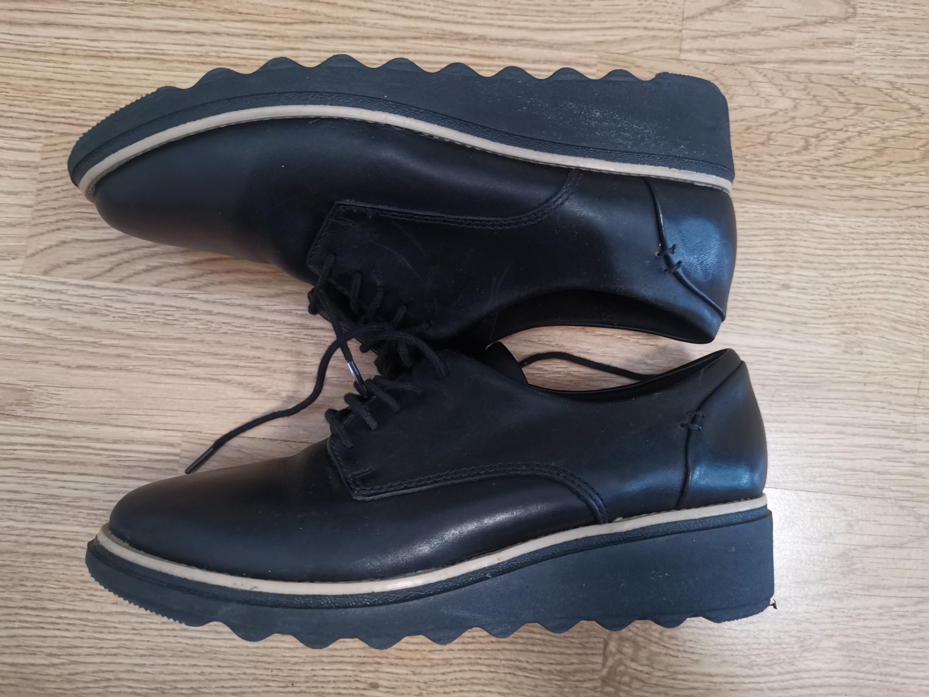 Дамски обувки CLARKS Noel Sharon EU37.5