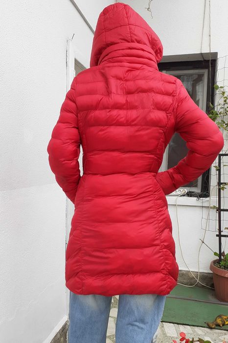 Geacă din fâș matlasată cu glugă pentru damă femei