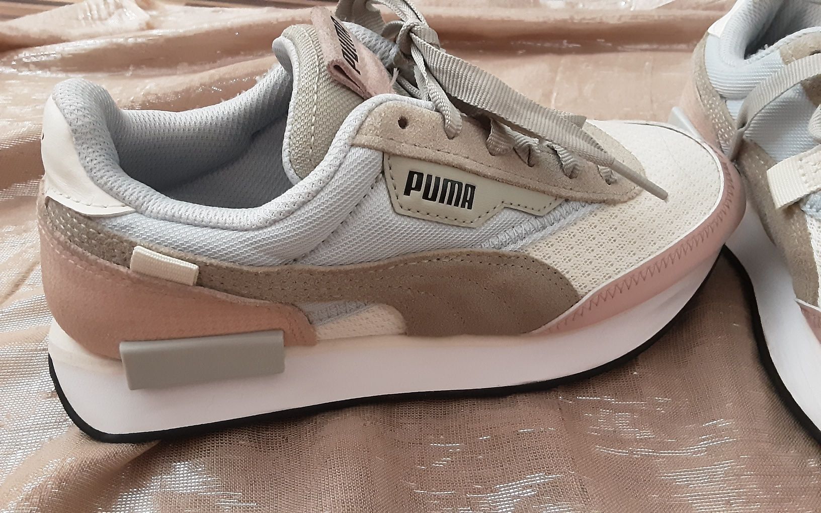 (37) PUMA сникърси Future rider interest