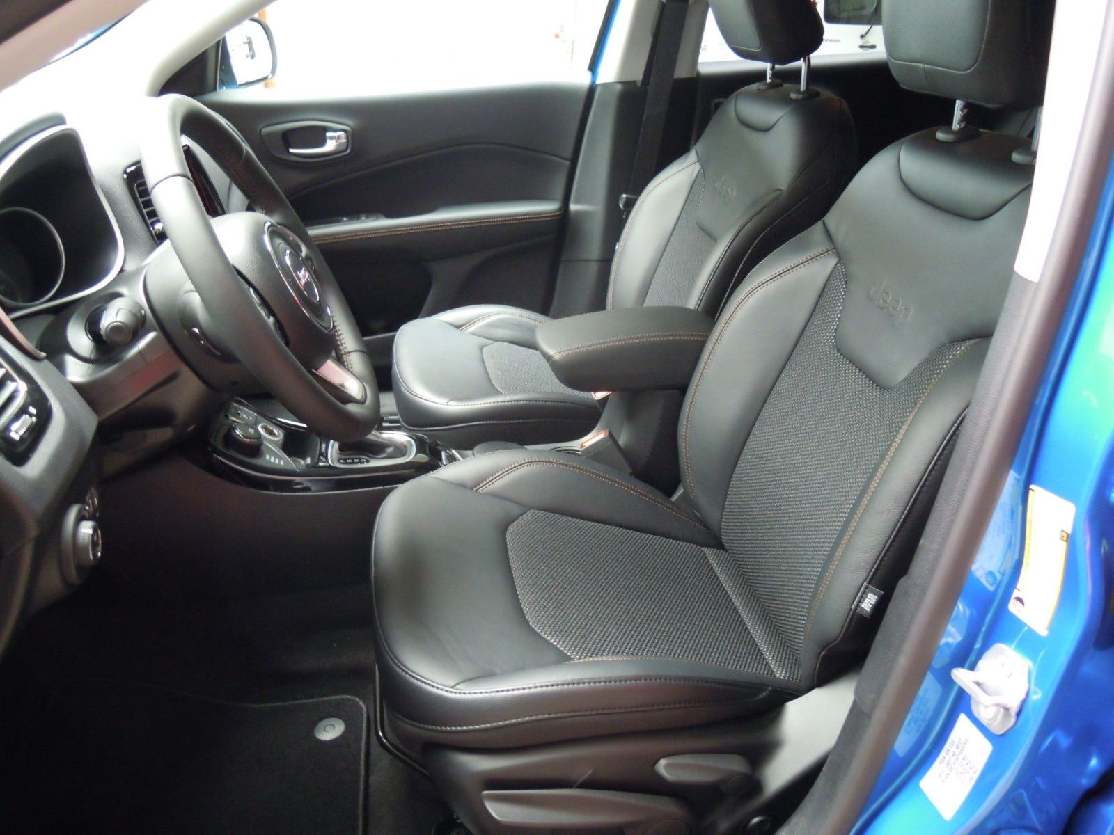 vând jeep compass 2.0 diesel