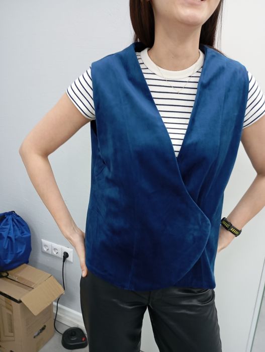 Национальная жилетка новая  женская