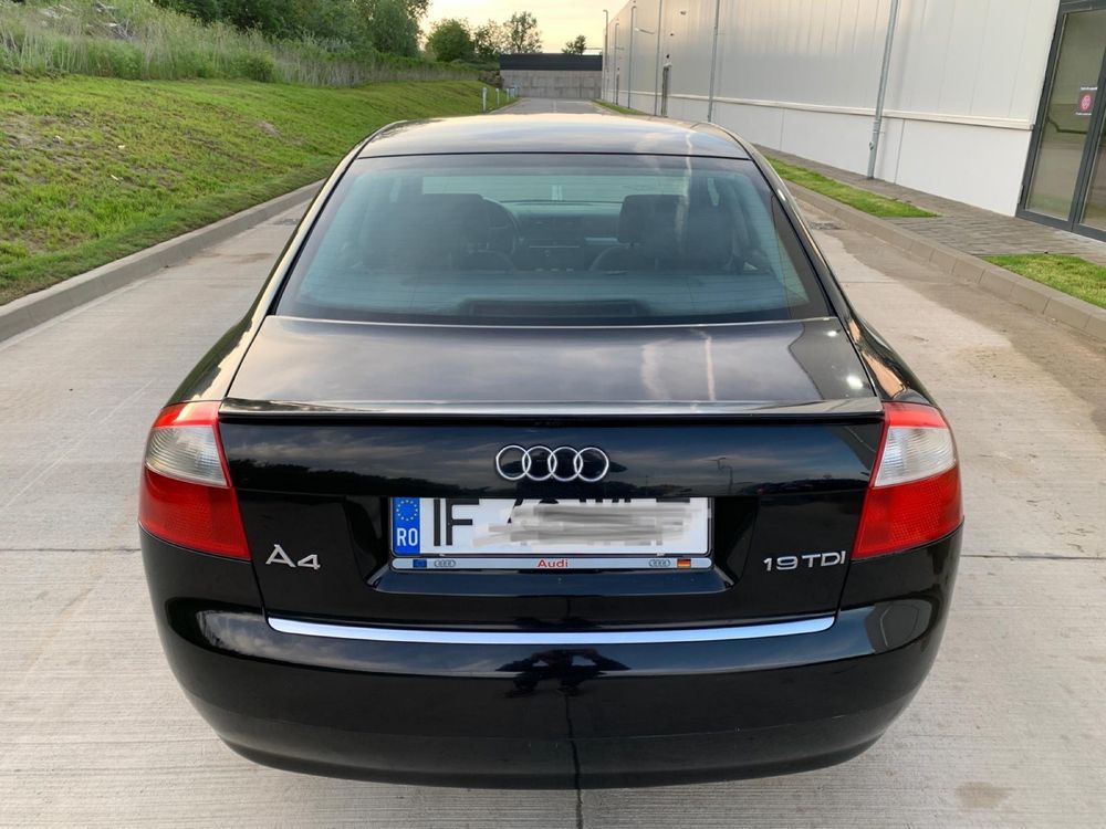 Vand Audi A4 b6 1.9 tdi fab 2003