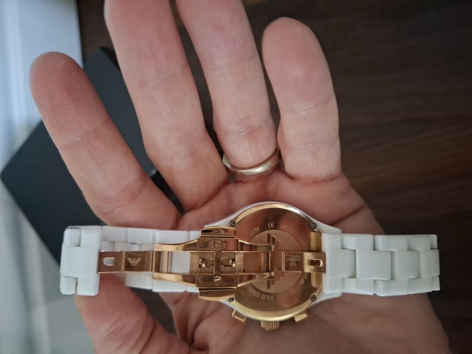 Ceas Armani din ceramica alba