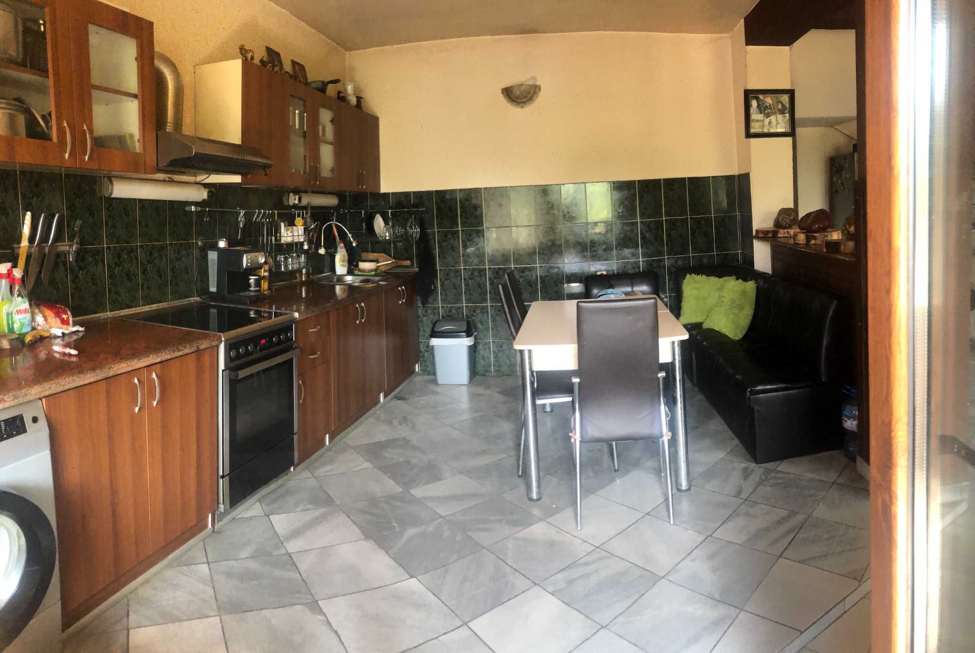Двуетажна къща 300м2 улица "Суходолска" в София
