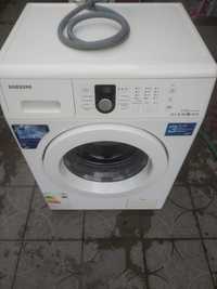 Продается стиральная машинка на 6кг  Самсунг
