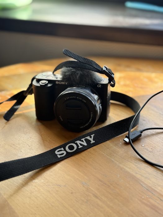 Фотокамера Sony ZV-E10 KIT 16-50mm чёрный