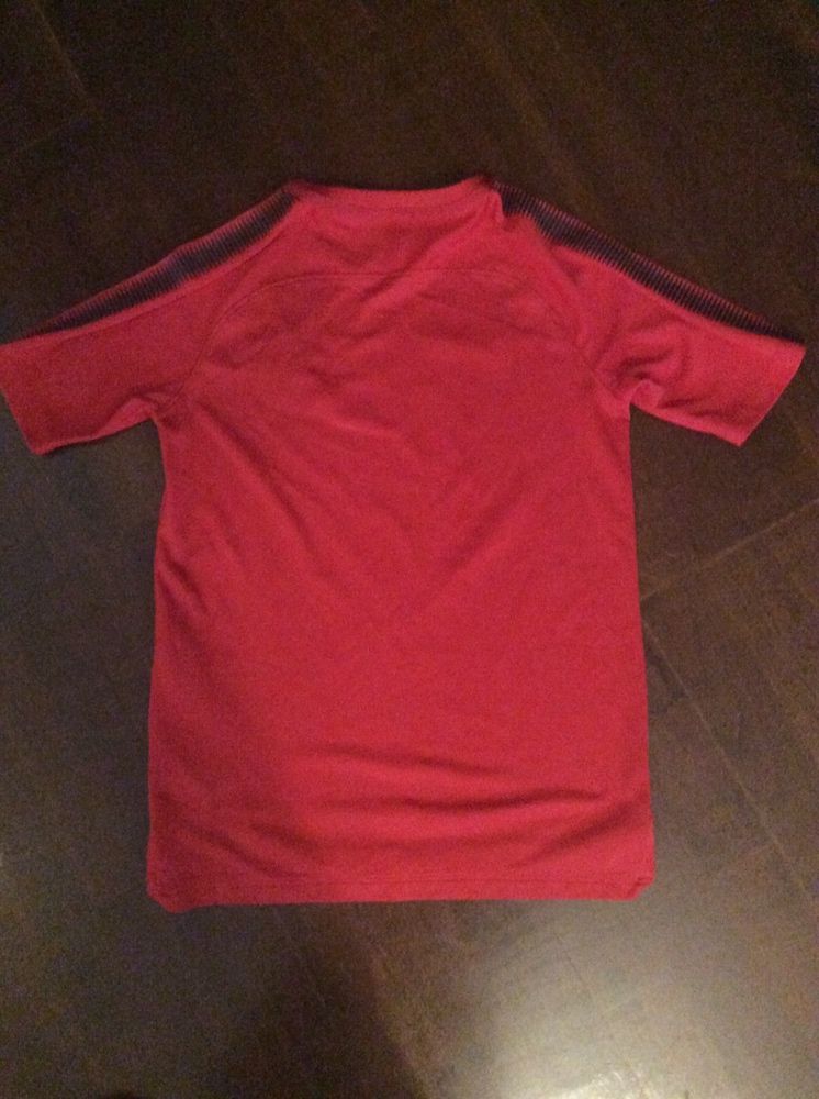 Tricou Nike DRI-FIT Original copiii ,perfecta stare.varsta 10,14 ani