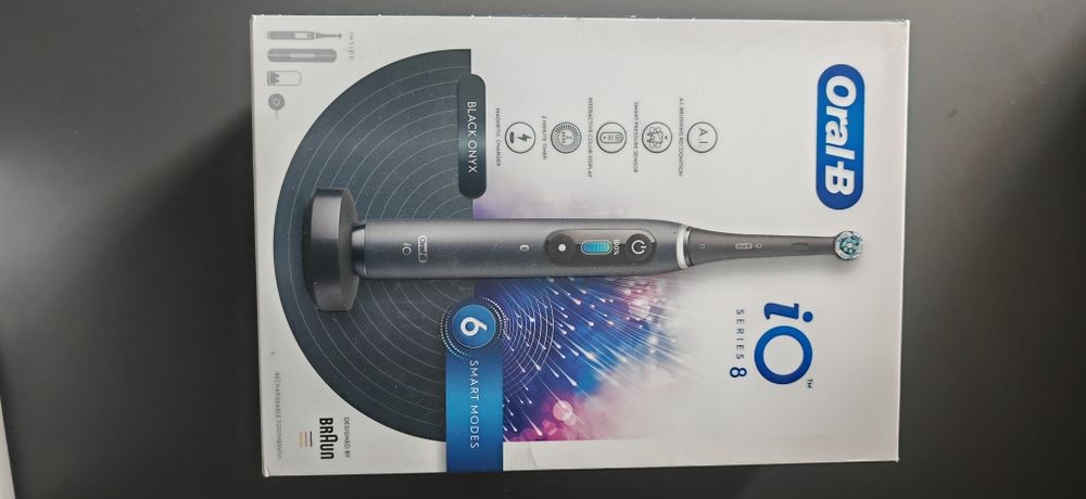 Periuta de dinti IO 8 noua sigilata