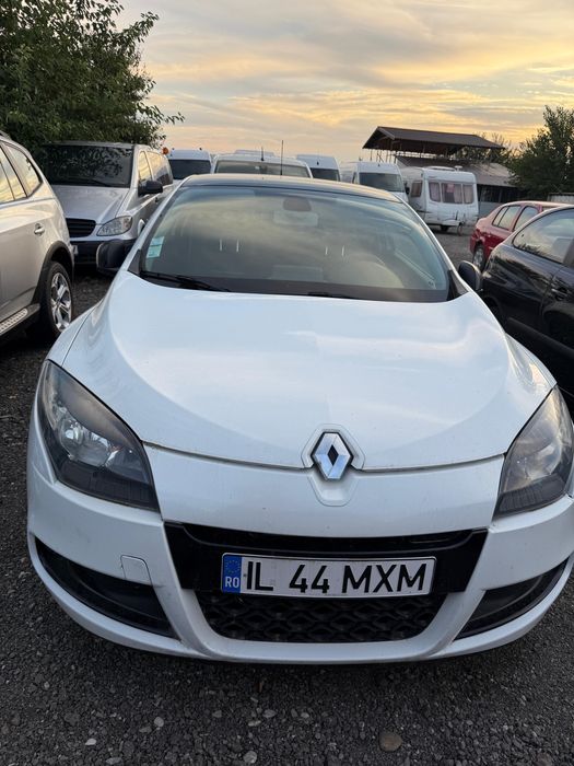 Renault Megane 3 Monaco GP – 1.9 dCi 130 CP – 2012 – Alb Perlat