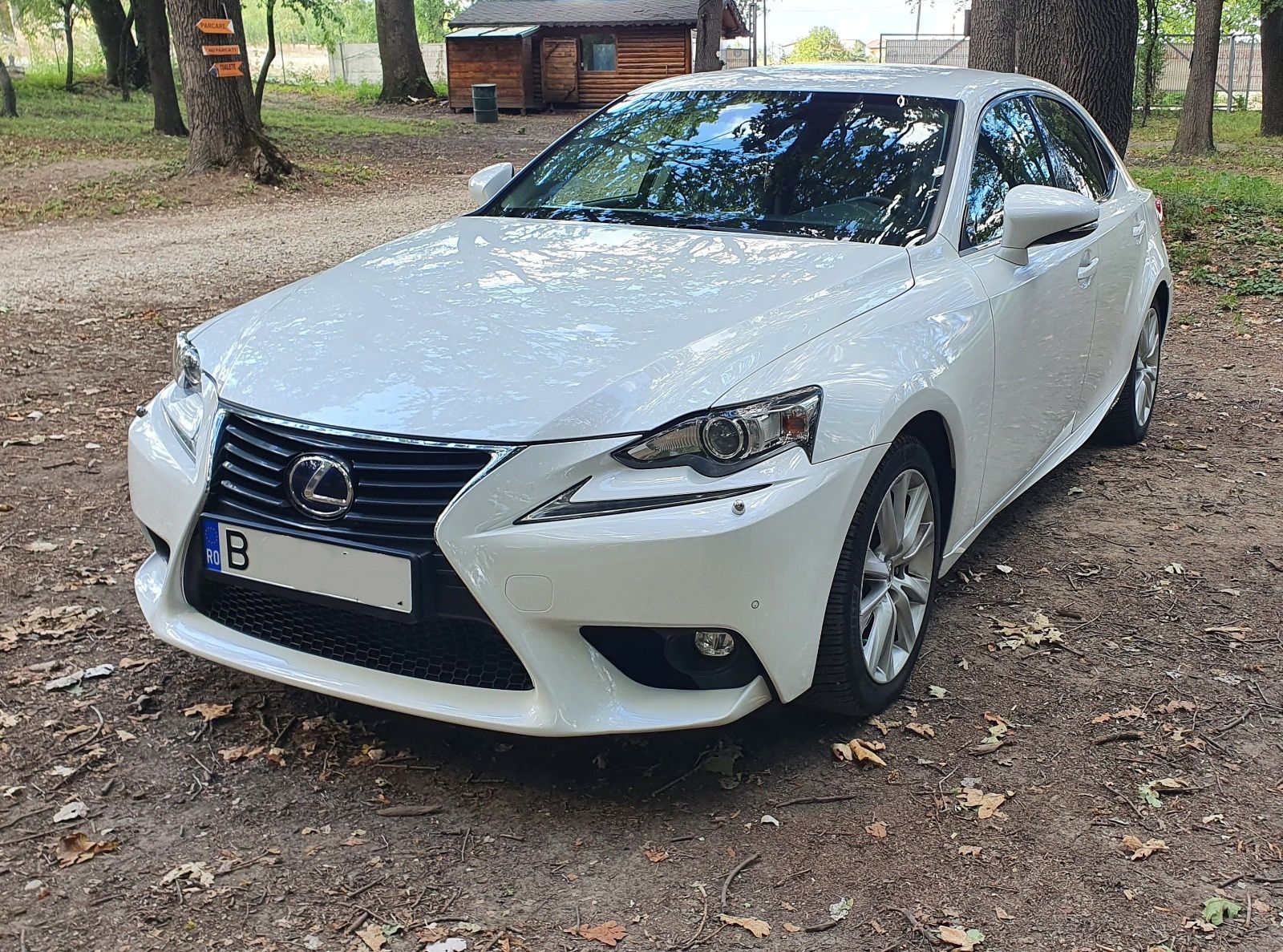 Lexus IS 300h, hybrid
