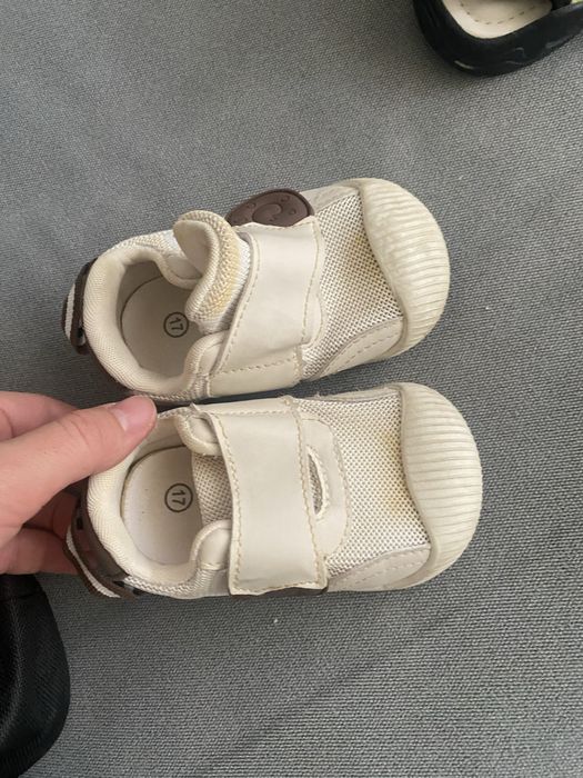 Детская обувь по низкой цене состояние отличное