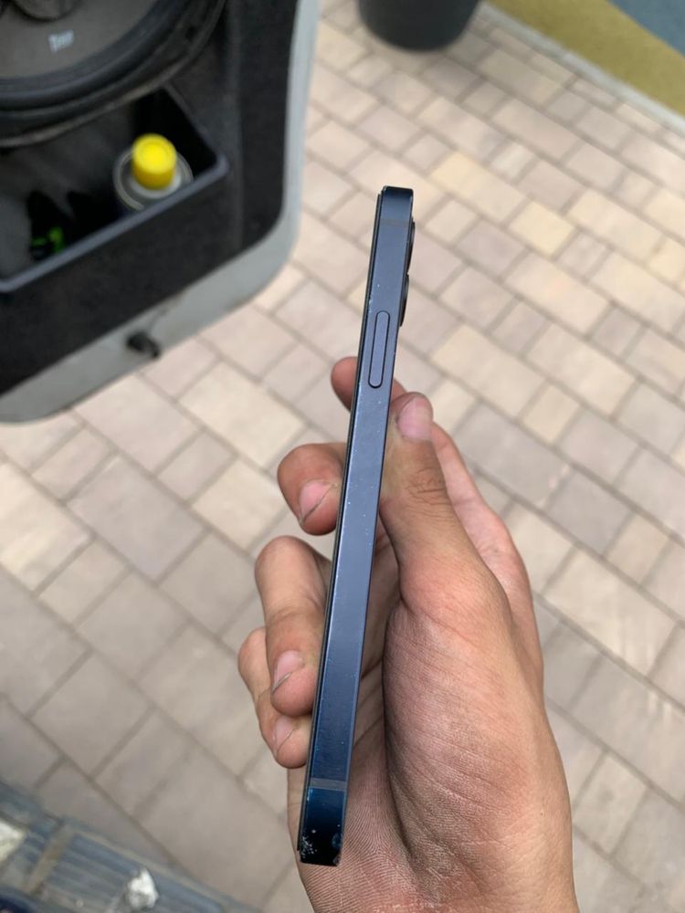 Iphone 12 В хорошем состояний