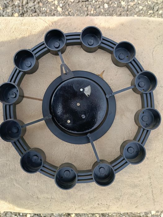 Стенен часовник Маяк