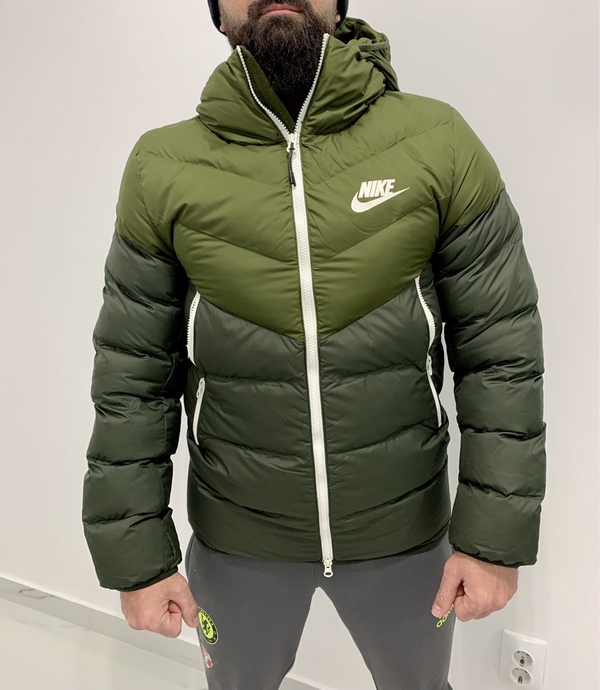 Geaca Nike Iarna