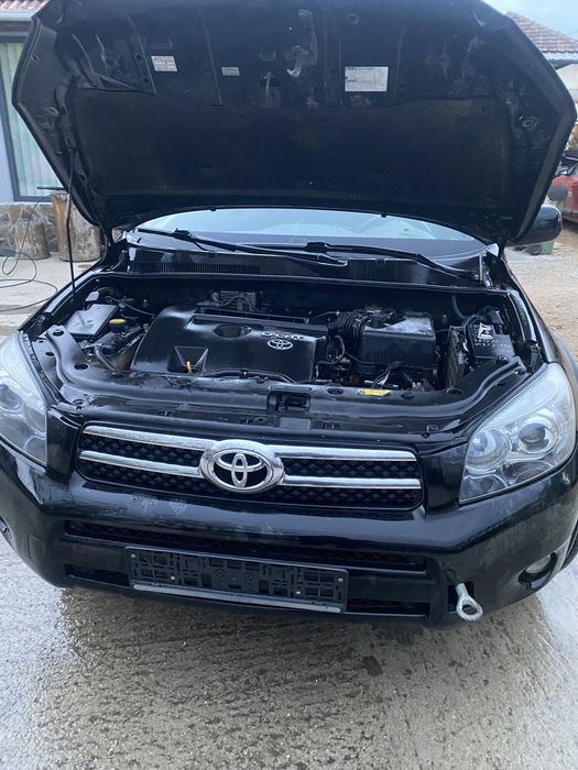 Dezmembrez Toyota Rav4 2008 2.2diesel