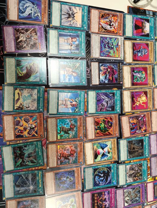 Карти Yu-Gi-Oh оригинални