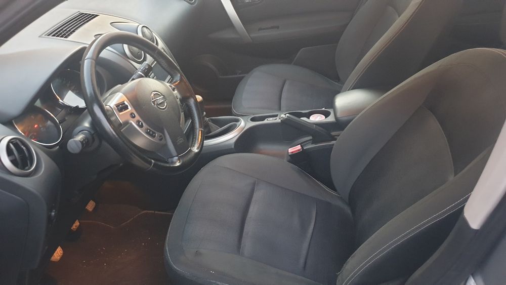Vând Nissan Qashqai