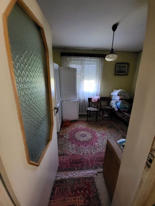 Vand apartament 3 camere