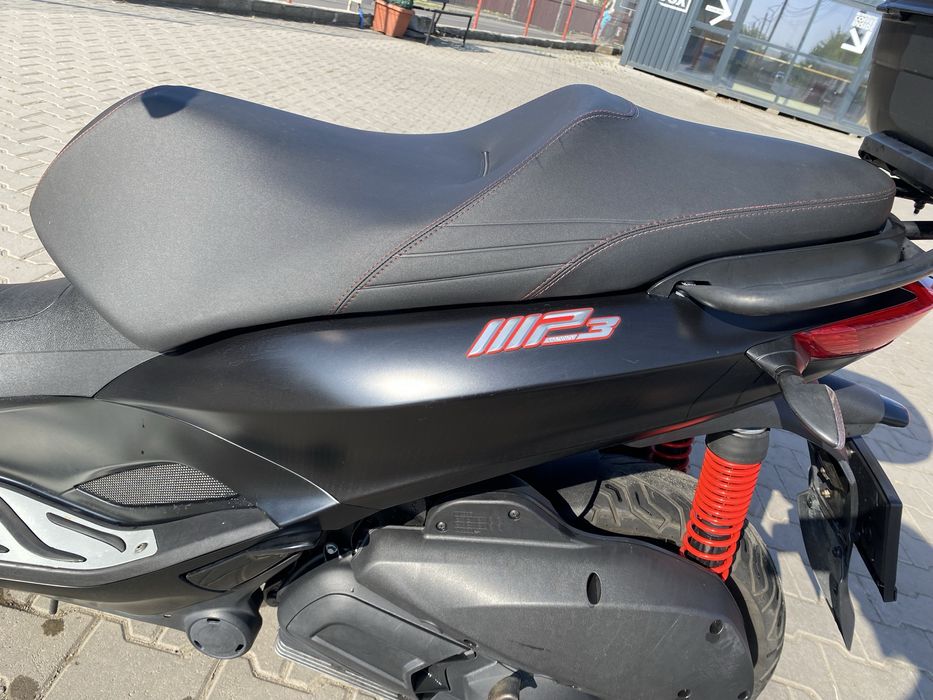 Piaggio mp3 sport cat B