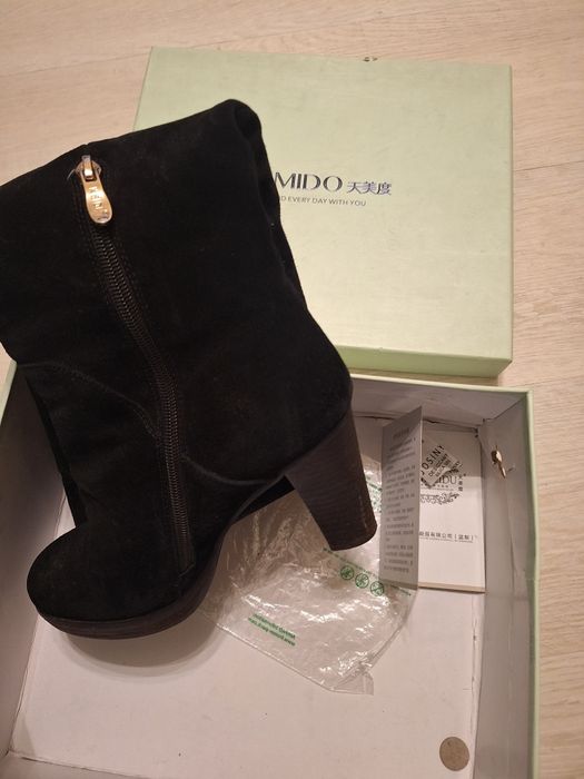 Продаю женские сапоги TAMIDO